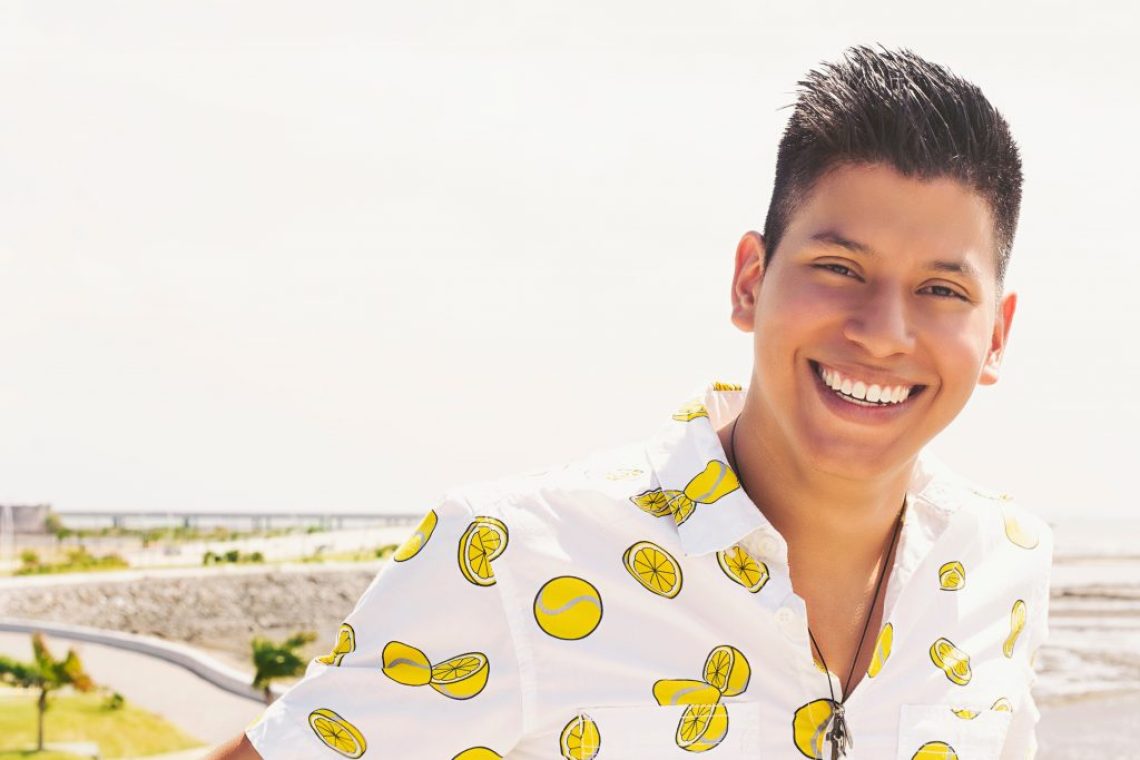 person-smile-102886-pxhere.com_-1024x683